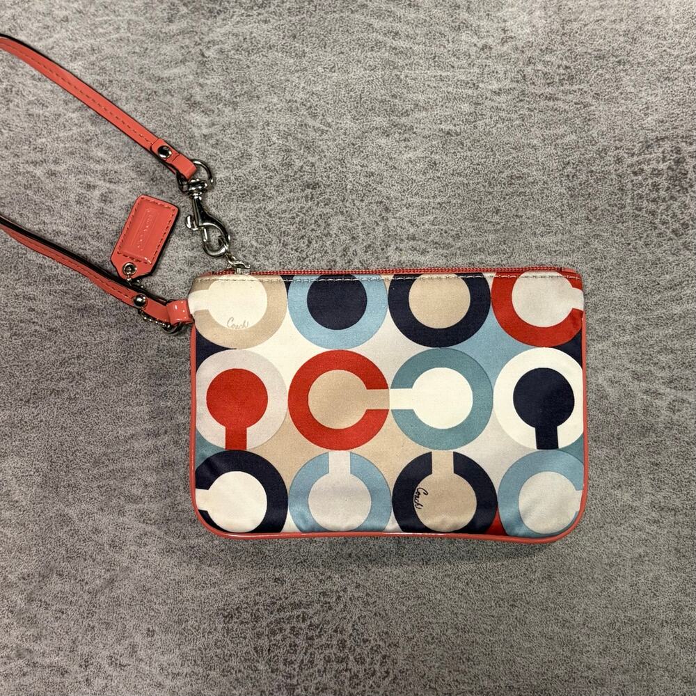 Coach Madisoon Optic Art Signature Wristlet